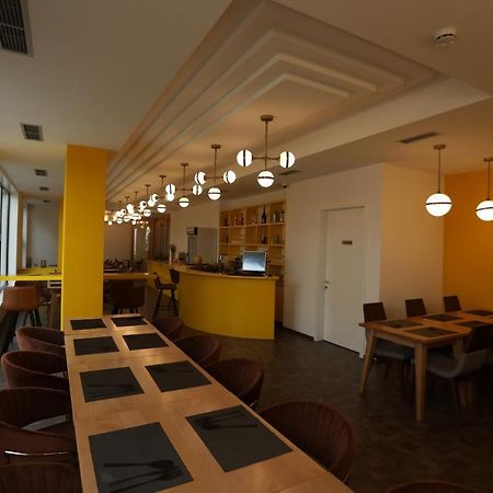 Elite Hotel Pogradec Kültér fotó