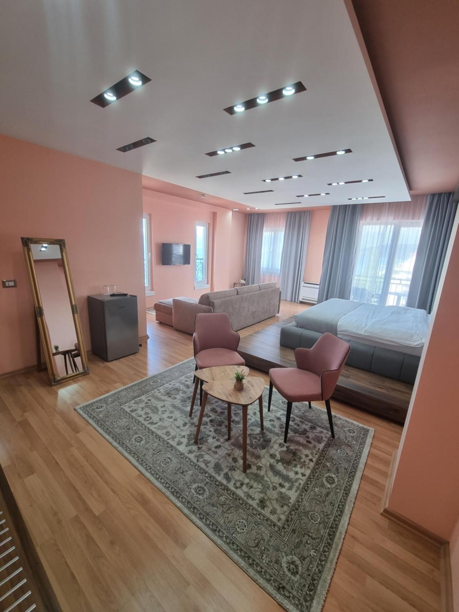 Elite Hotel Pogradec Szoba fotó