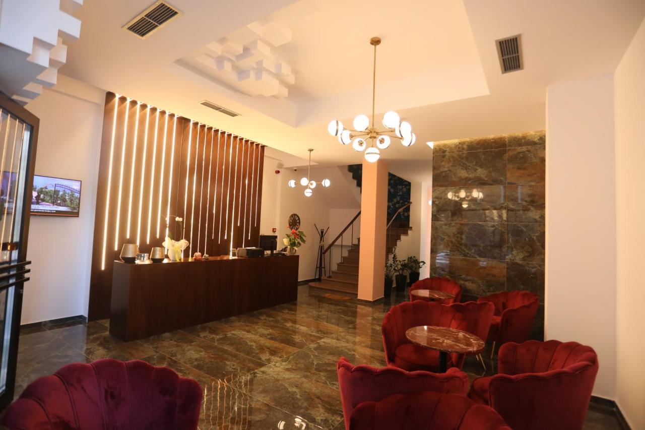 Elite Hotel Pogradec Kültér fotó