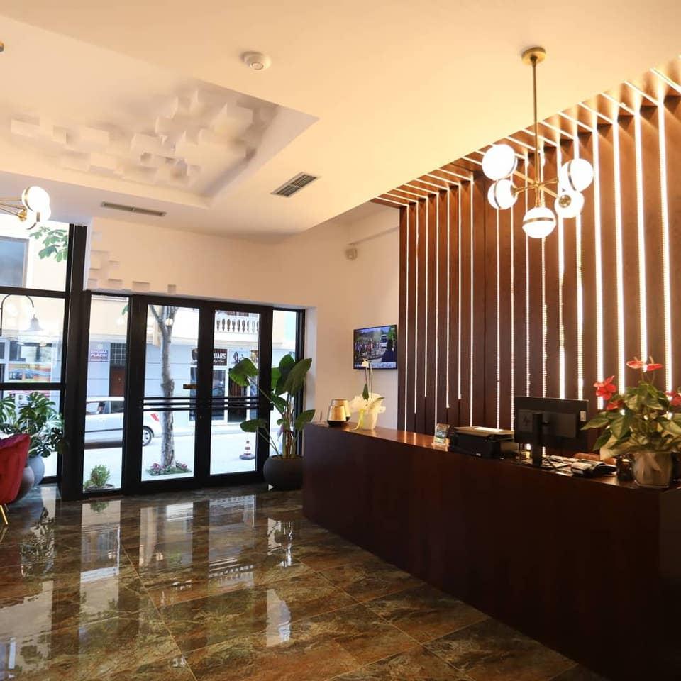 Elite Hotel Pogradec Kültér fotó